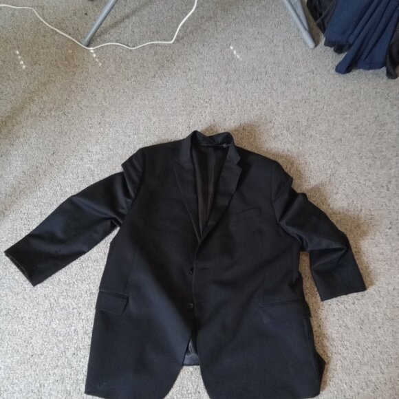 Joseph Abboud Black Suit - Picture 2 of 3